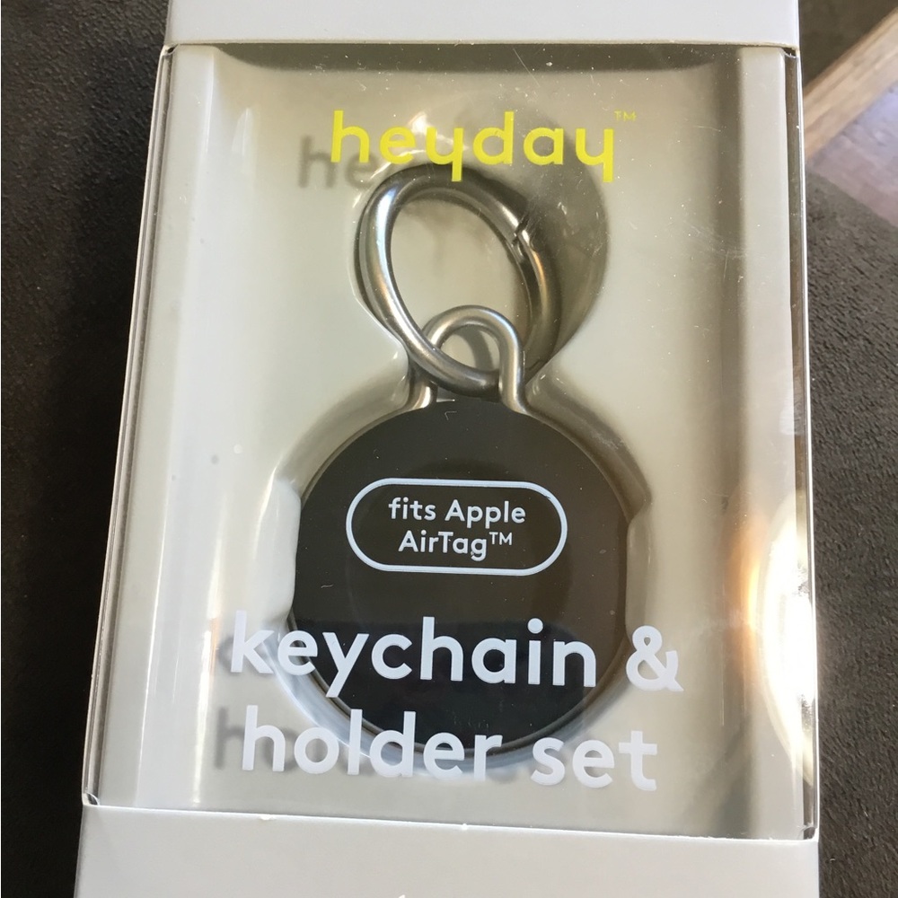 Heyday Black Silicone AirTag Keychain Holder with Metal Ring